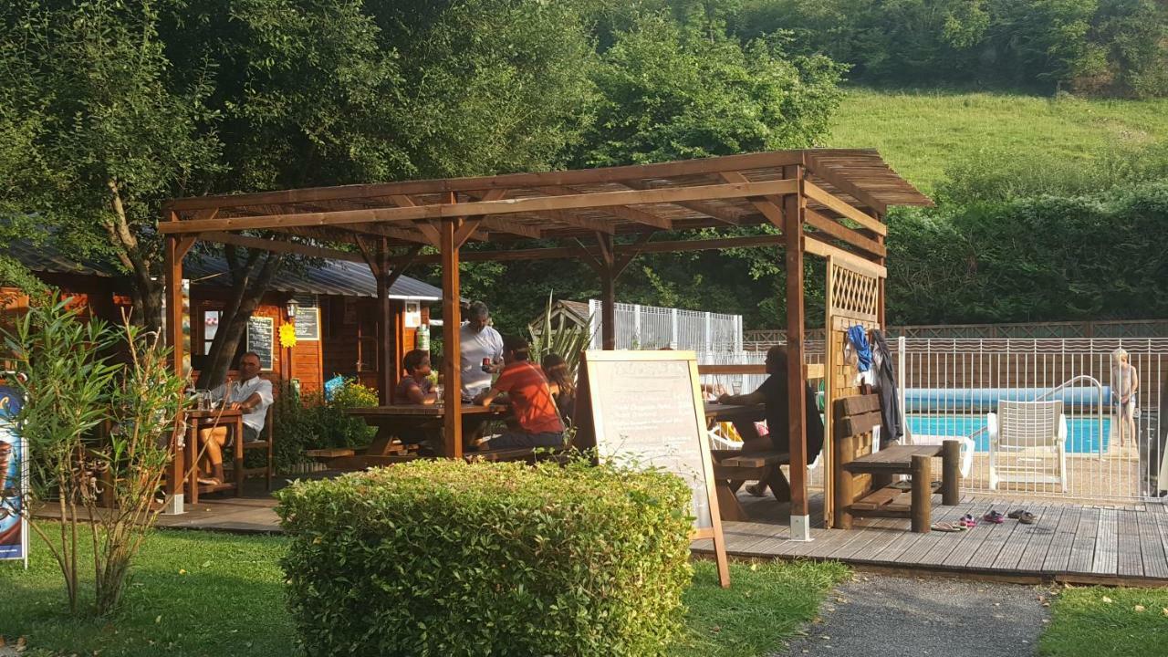 Louvie Juzon 乐雷伊营地旅馆酒店 外观 照片